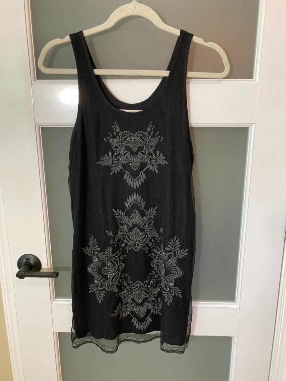 Abercrombie & Fitch Black Beaded Shift Dress Sleeveless Small -missing few beads
